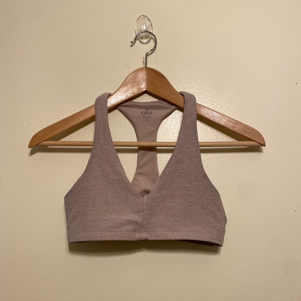 ALO Yoga V‑Neck Racerback Sports Bra. Size XS